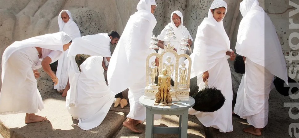 Was für ein Leben führen Jain-Mönche und -Nonnen?